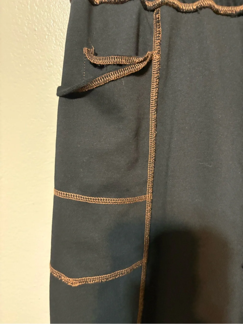 Women’s Black Sweat/lounge pants with Contrast Stitching Size 2XL - Picture 4 of 16